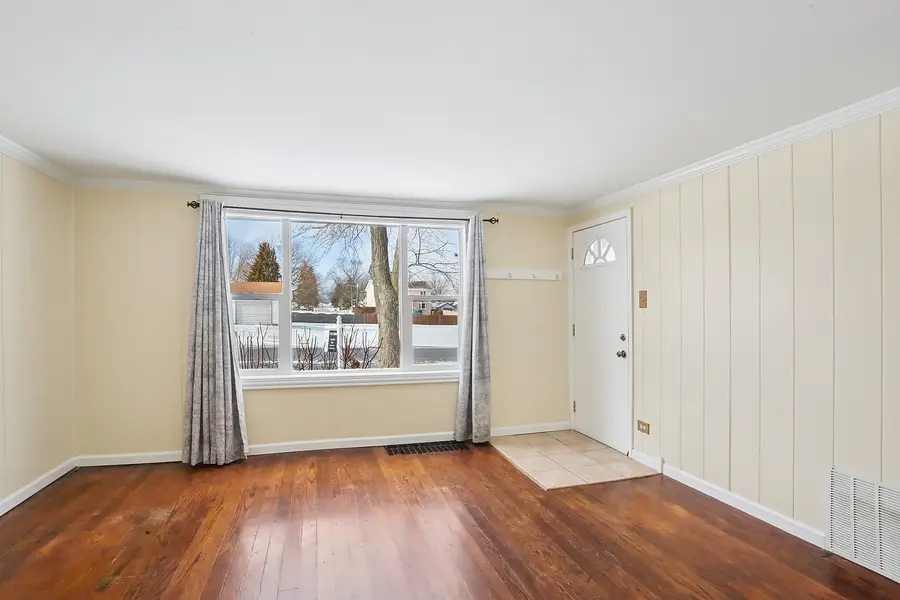 1612 N Prairie Avenue, Crest Hill, IL 60403 - Image #3