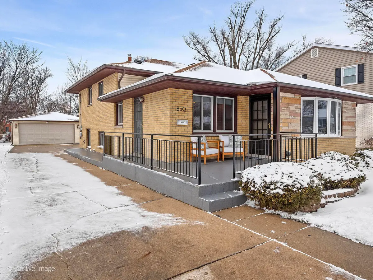 850 S Saylor Avenue, Elmhurst, IL 60126 - Image #1