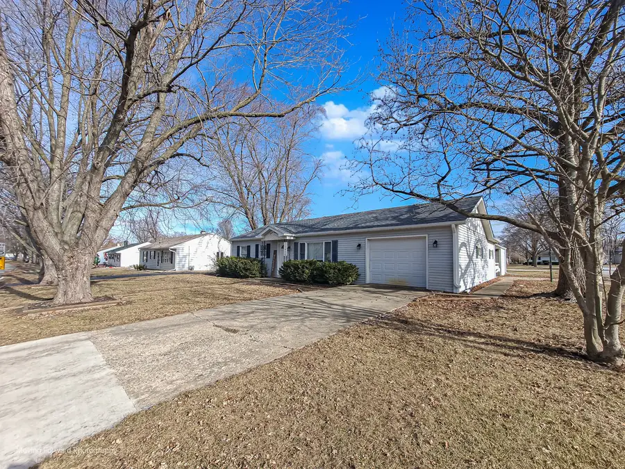 1418 Cherokee Lane, Ottawa, IL 61350 - Image #3
