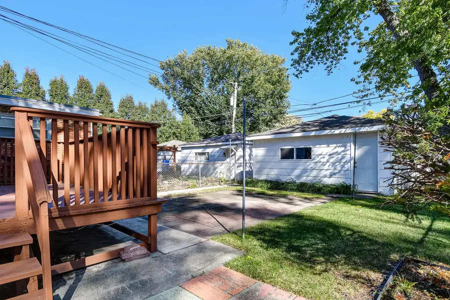 8303 Lawndale Avenue, Skokie, IL 60076 - Image #2