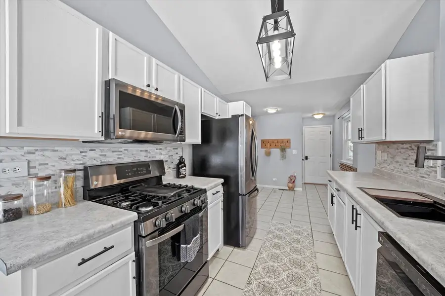 338 Timber Drive, Harvard, IL 60033 - Image #3