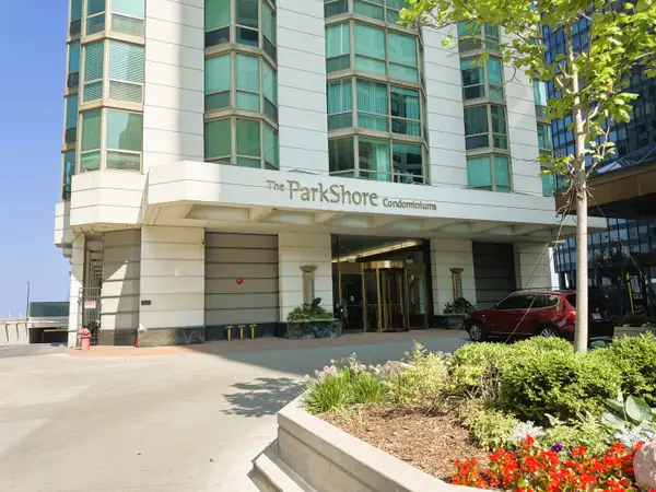 195 N Harbor Drive #2709, Chicago, IL 60601