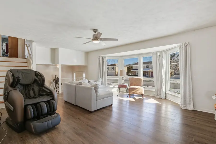 2522 N Brighton Place, Arlington Heights, IL 60004 - Image #2