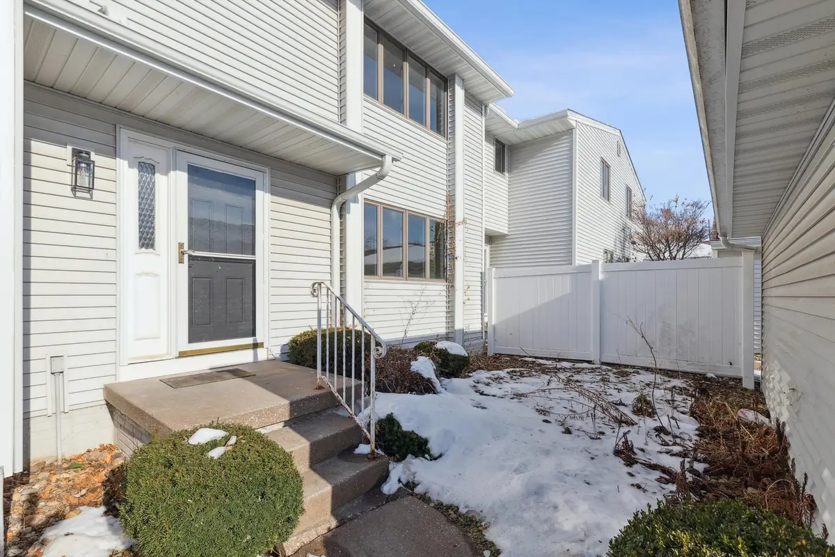 3750 Eastwood Court, Bettendorf, IA 52722 - #1