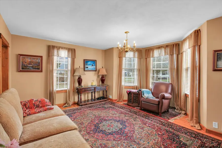 112 W North Front Street, Sadorus, IL 61872 - Image #2