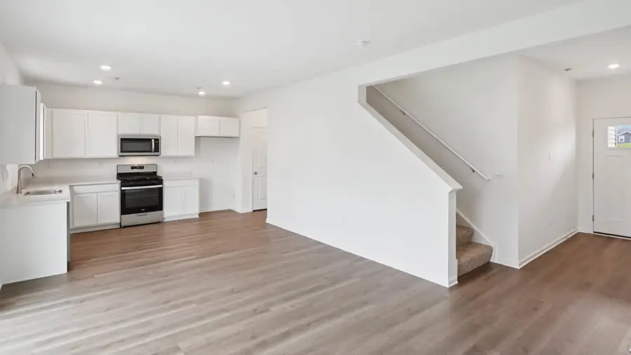 1250 Linden Terrace, Hampshire, IL 60140 - Image #2