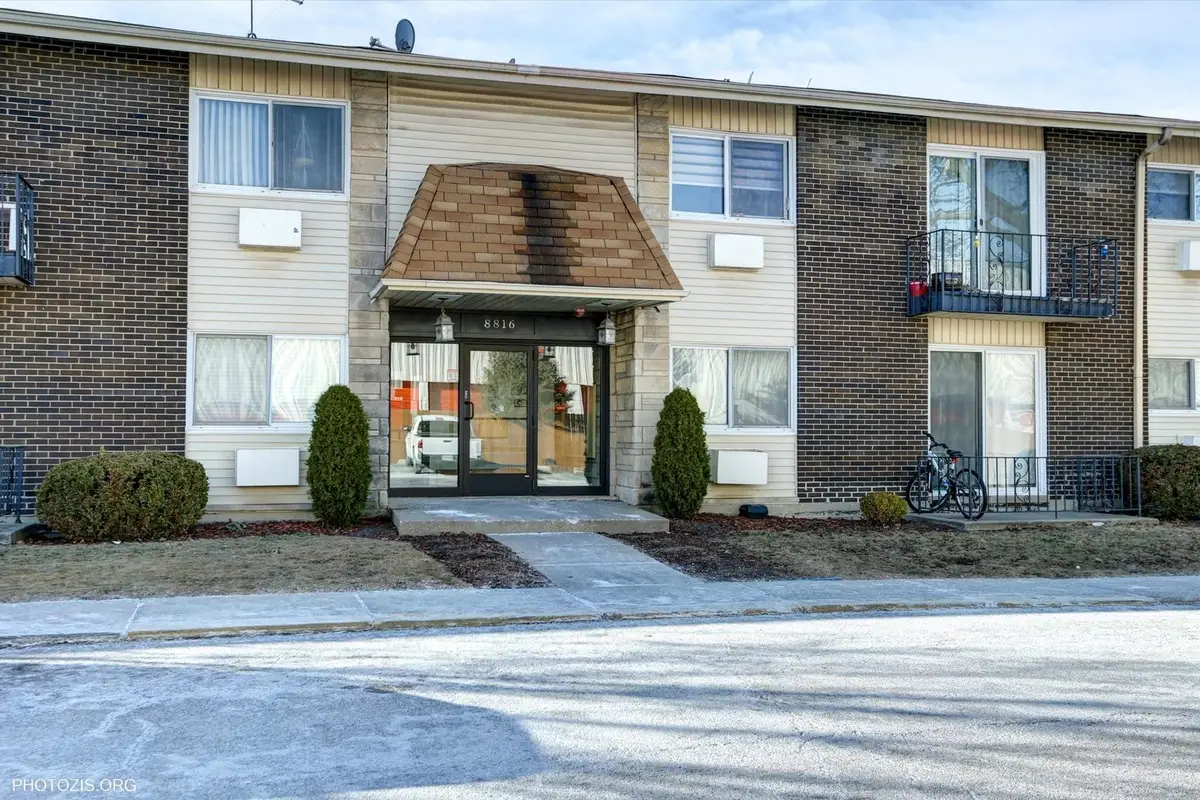 8816 N Western Avenue #2F, Des Plaines, IL 60016 - Image #1
