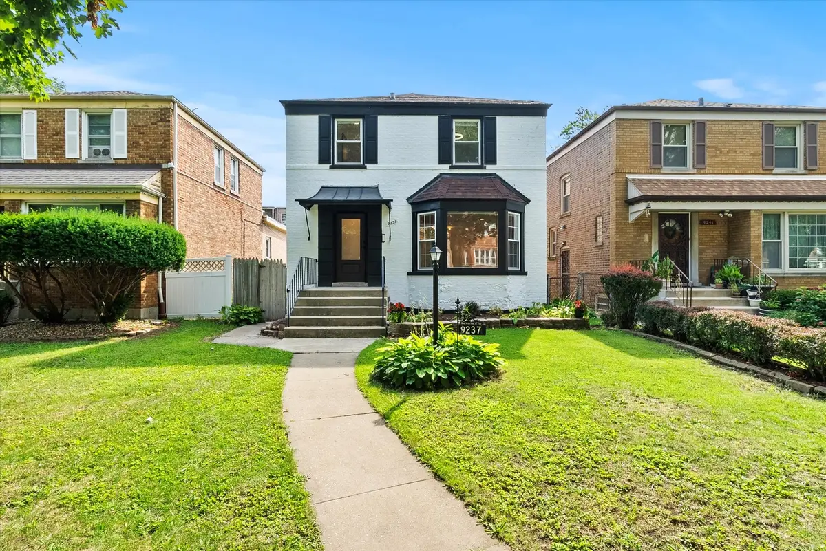 9237 S Justine Street, Chicago, IL 60620 - Image #1