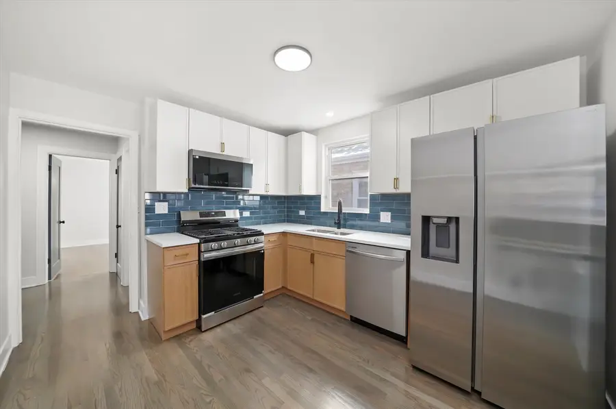 4840 W Waveland Avenue, Chicago, IL 60641 - Image #3