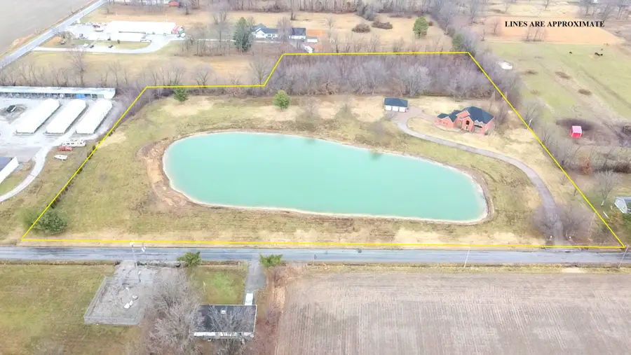 12863 Bowling Alley Road, Benton, IL 62812 - Image #2