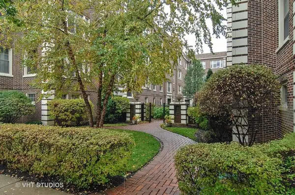 433 N Lombard Avenue #3, Oak Park, IL 60302