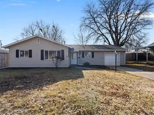 1833 W Kimberly Road, Davenport, IA 52806 - Image #1