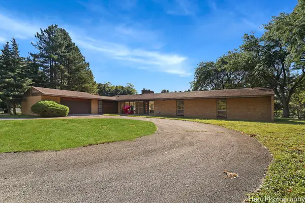 80 Meadow Hill Road, Barrington Hills, IL 60010