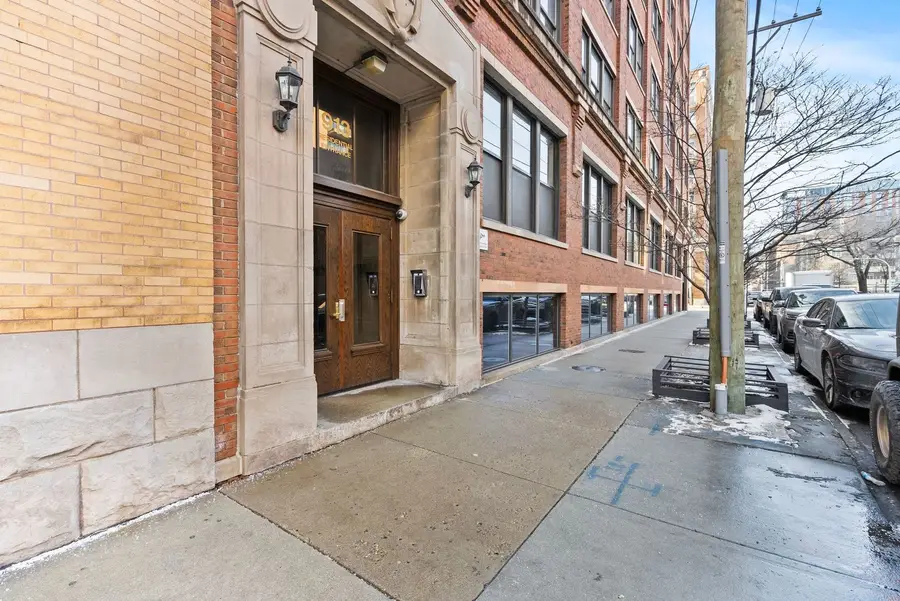 913 W Van Buren Street #4A, Chicago, IL 60607 - Image #2