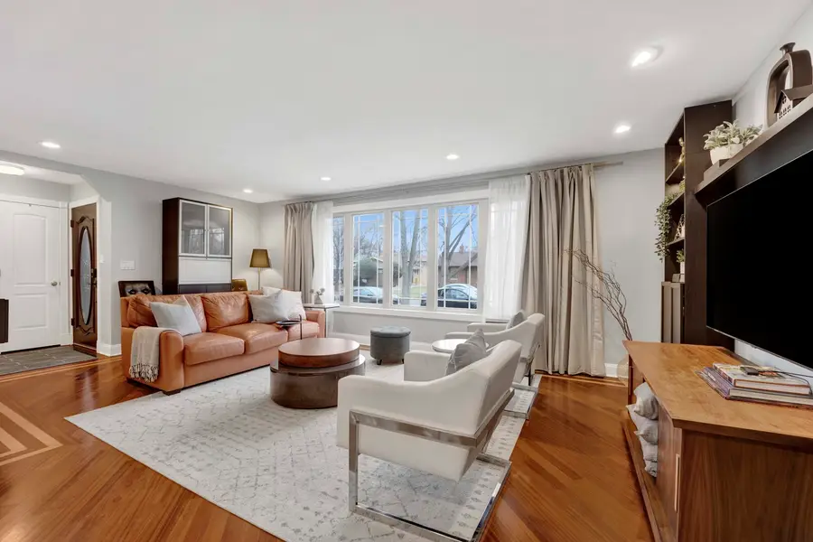 8612 Lawndale Avenue, Skokie, IL 60076 - #2