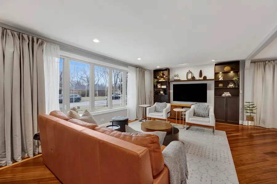 8612 Lawndale Avenue, Skokie, IL 60076 - #3