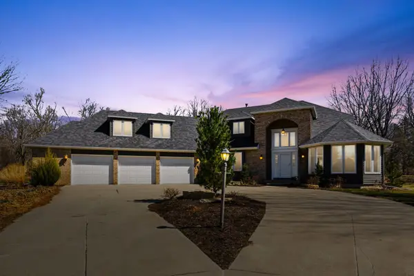 25 Timber Ridge Drive, Coal Valley, IL 61240