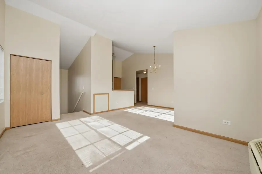 Address Withheld By Seller, Carpentersville, IL 60110 - Image #3