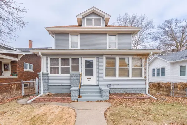 1012 W 16th Street, Davenport, IA 52804