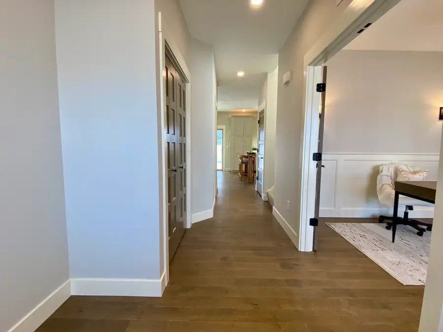 3913 Jade Drive, Champaign, IL 61822 - Image #2