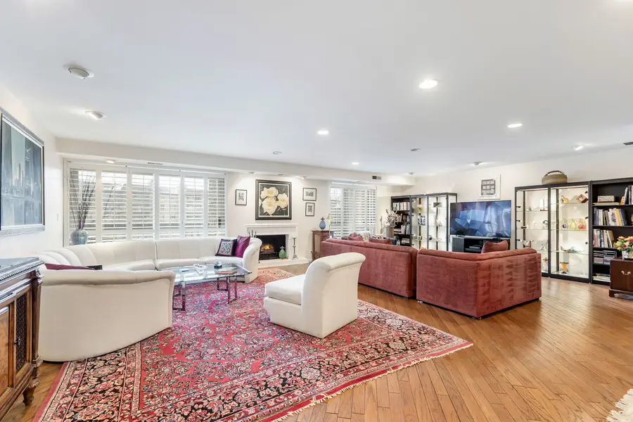 1220 Rudolph Road #3H, Northbrook, IL 60062 - Image #2