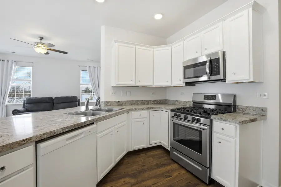 1838 Southern Circle #1838, Pingree Grove, IL 60140 - Image #2