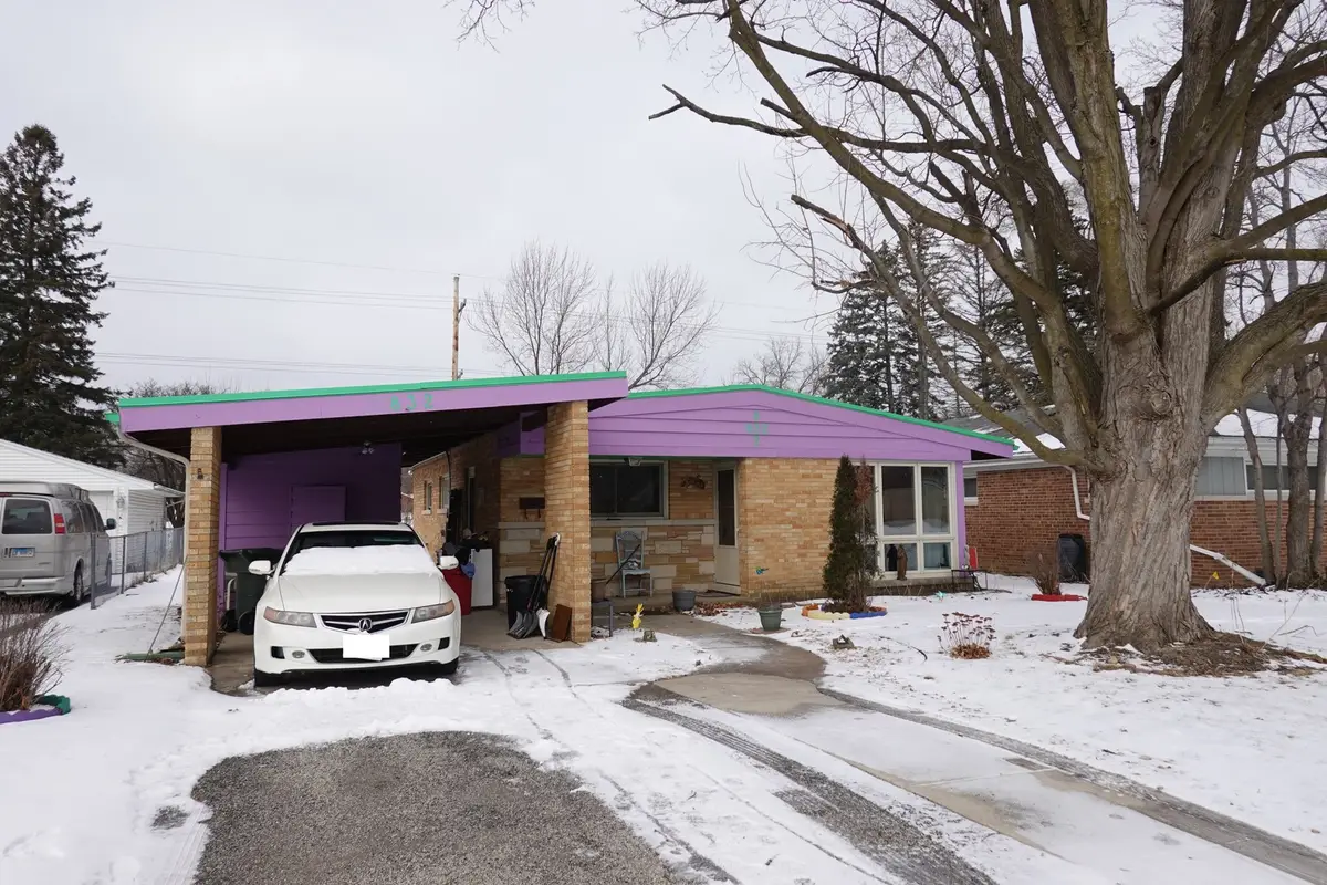 832 Mckinley Avenue, Mundelein, IL 60060 - Image #1