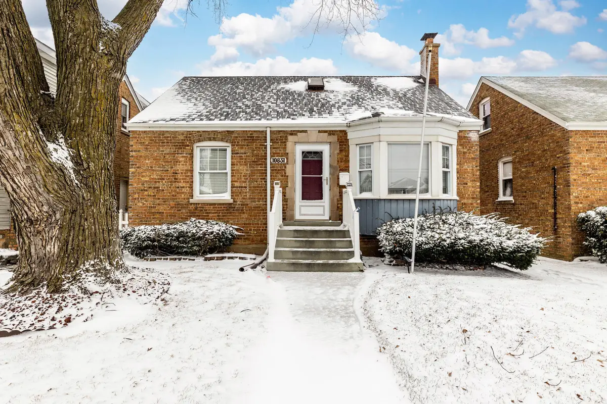 10831 S Kedzie Avenue, Chicago, IL 60655 - Image #1