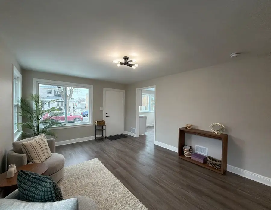 536 24th Avenue, Bellwood, IL 60104 - Image #3