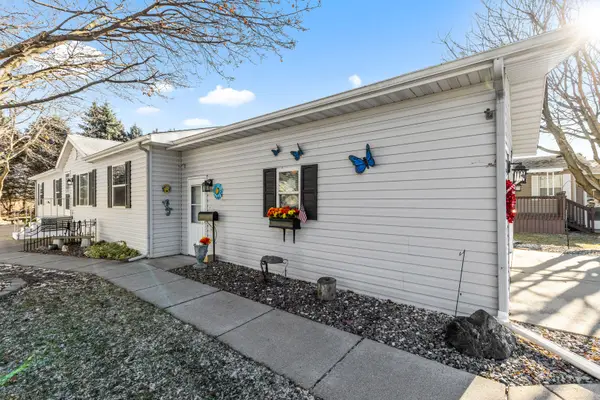 404 E Wood Lane, Belvidere, IL 61008