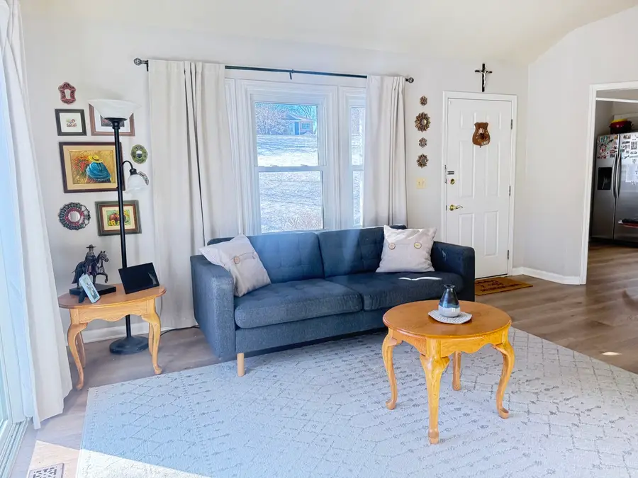 256 Haber Court, Cary, IL 60013 - Image #3