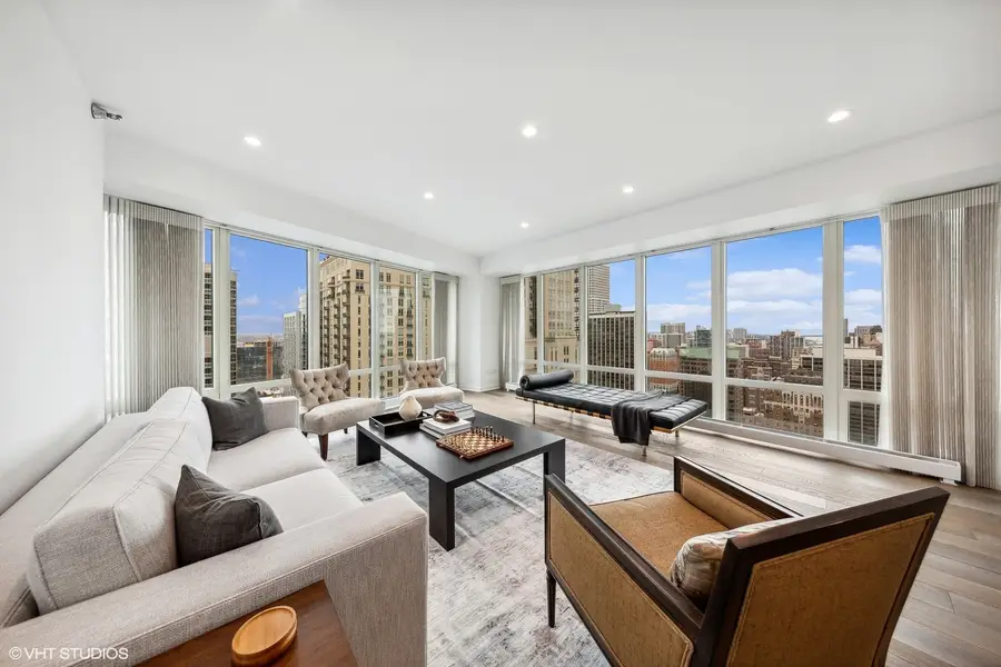 57 E Delaware Place #2805, Chicago, IL 60611 - Image #3