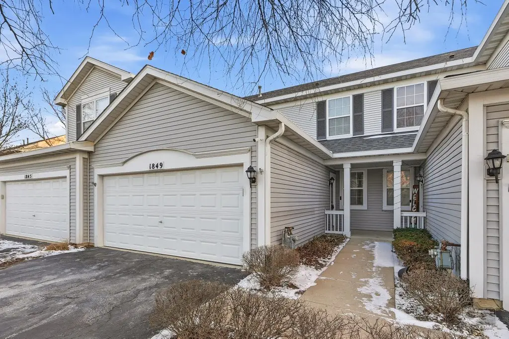1849 N Wentworth Circle, Romeoville, IL 60446 - Image #1