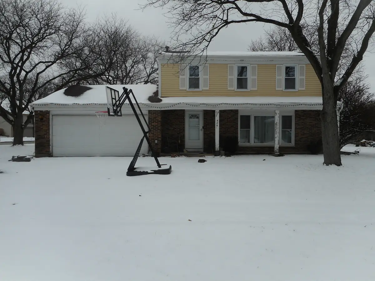 576 Iroquois Trail, Carol Stream, IL 60188 - Image #1