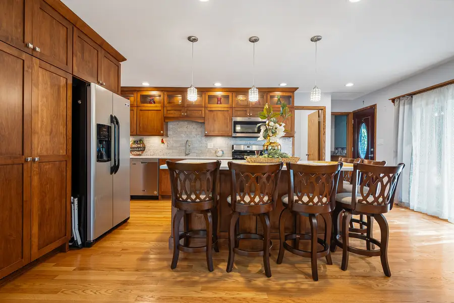 8832 Pleasant Avenue, Hickory Hills, IL 60457 - #3