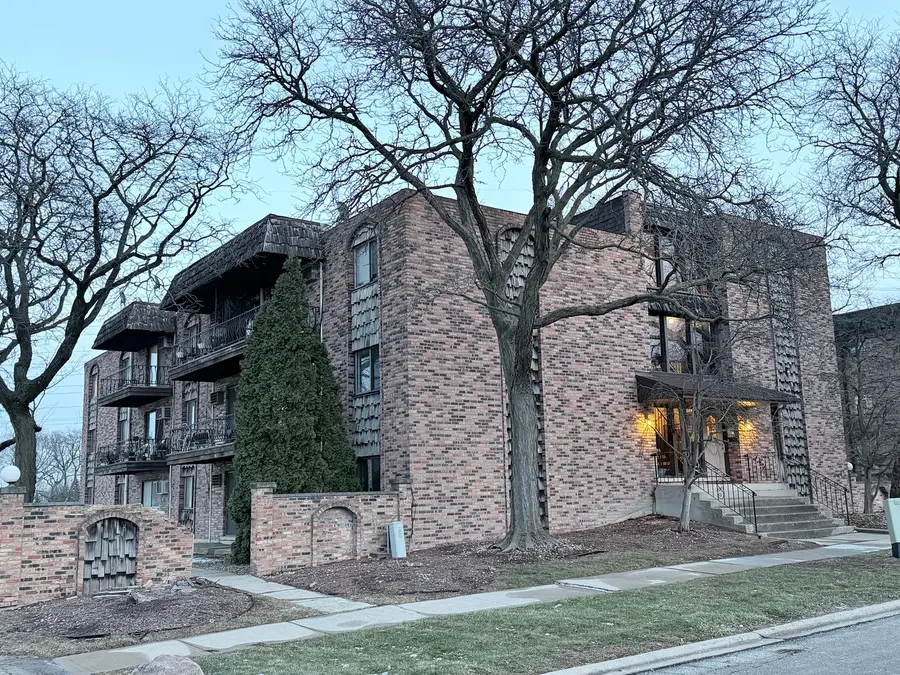 17745 Rosewood Drive #2A, Lansing, IL 60438 - Image #3