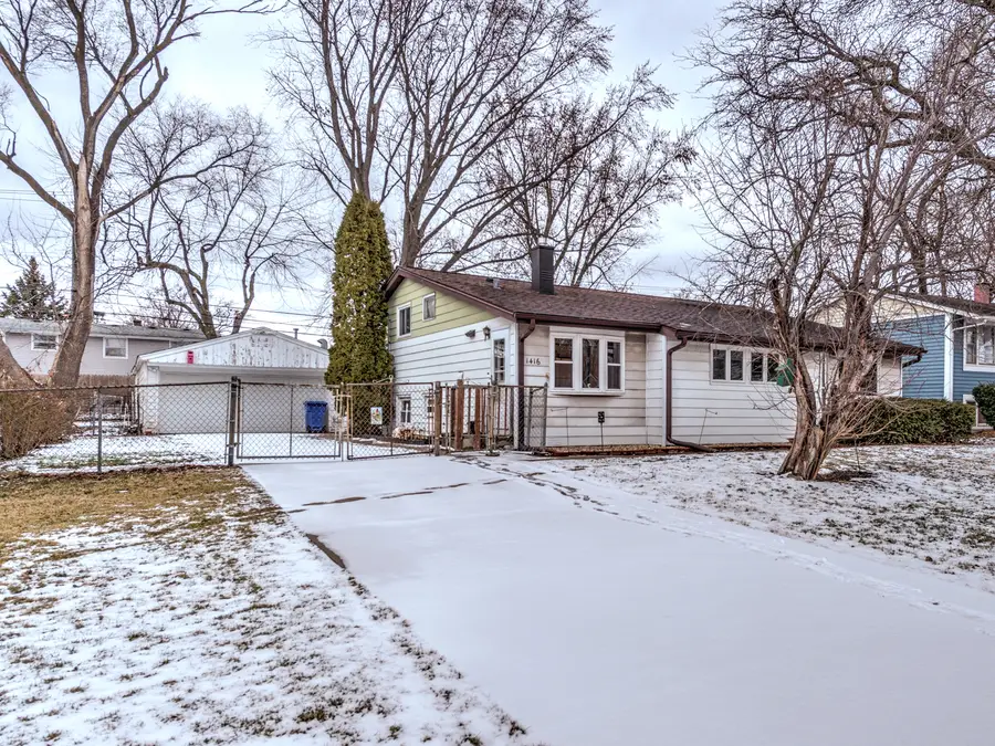 1416 Kings Road, Carpentersville, IL 60110 - Image #2