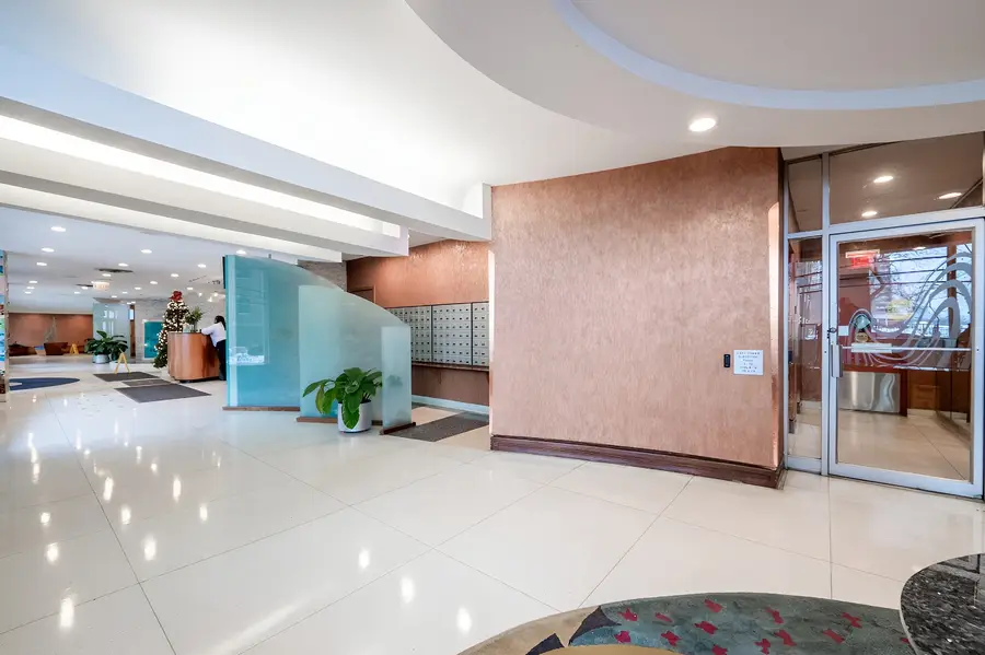 Address Withheld By Seller, Chicago, IL 60660 - Image #2