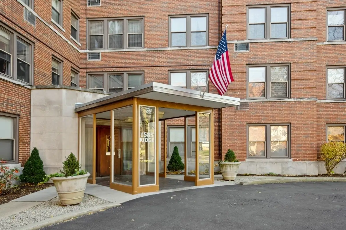 1585 Ridge Avenue #301, Evanston, IL 60201 - Image #1