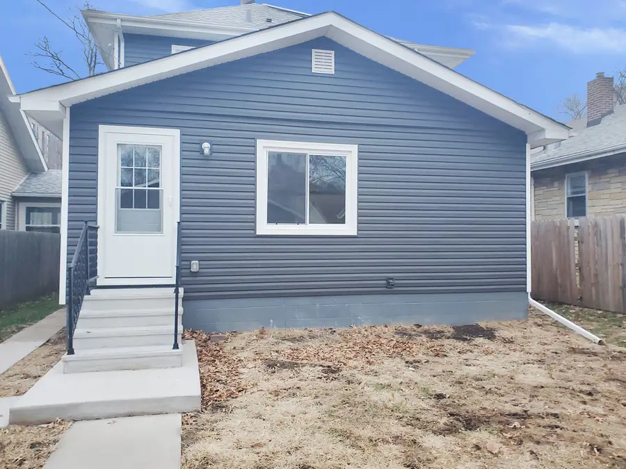 724 20th Avenue, East Moline, IL 61244 - #3