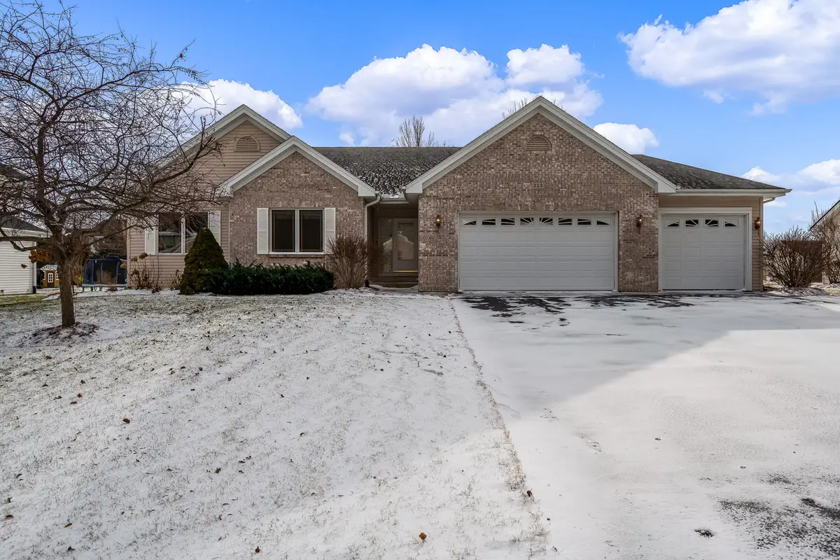 213 Boeing Trail, Poplar Grove, IL 61065 - Image #1