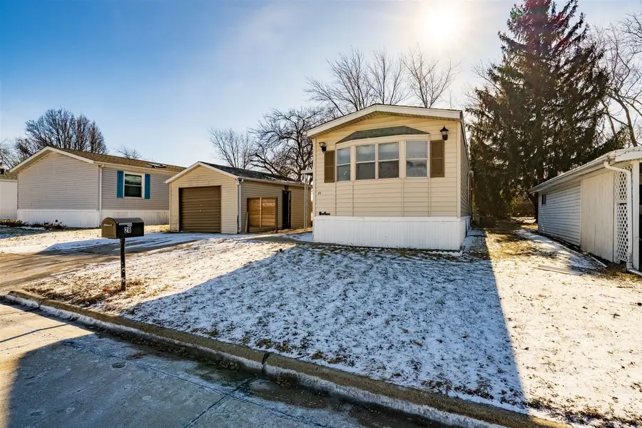 26 Troy Court, Bloomington, IL 61701 - Image #2