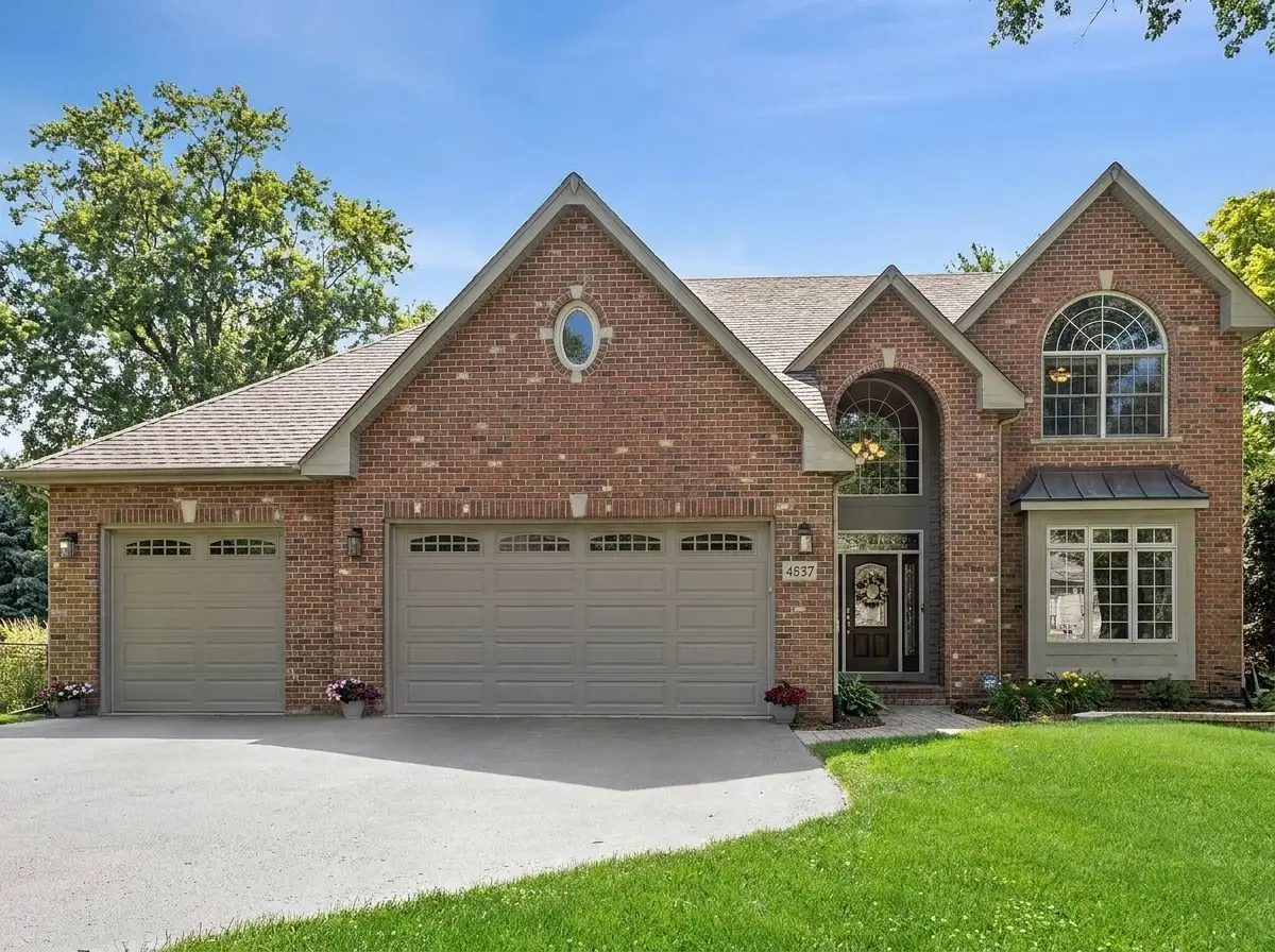 4632 Pershing Avenue, Downers Grove, IL 60515 - #1