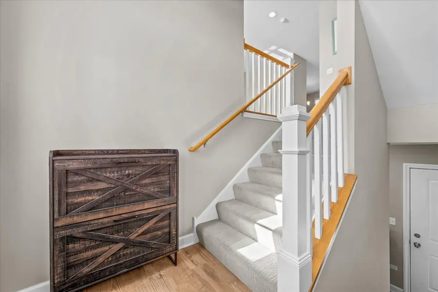 1941 Kingsley Circle, Northbrook, IL 60062 - #2