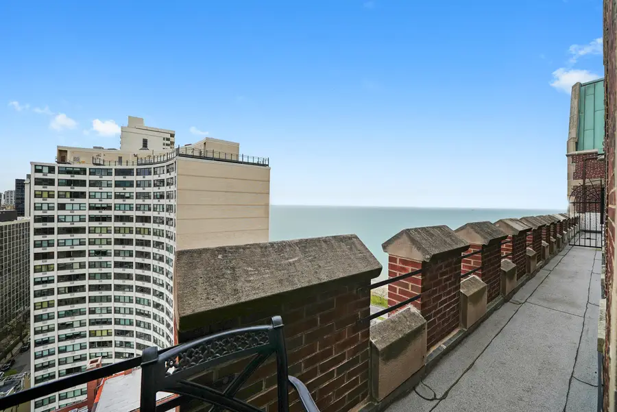1120 N Lake Shore Drive #18CD, Chicago, IL 60611 - Image #2