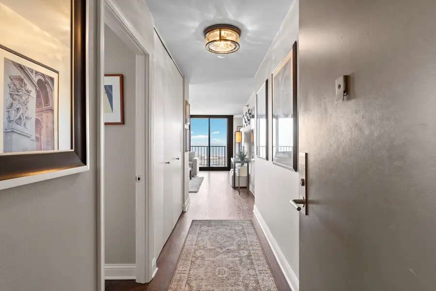 3660 N Lake Shore Drive #4202, Chicago, IL 60613 - Image #3
