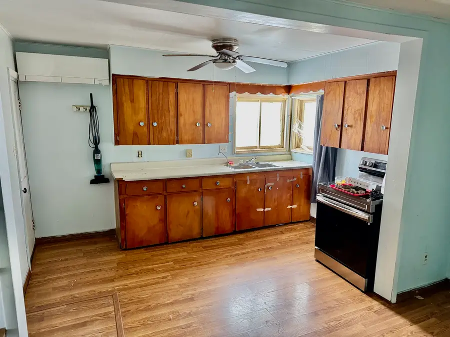 208 N 6th Street, Kirkland, IL 60146 - Image #3