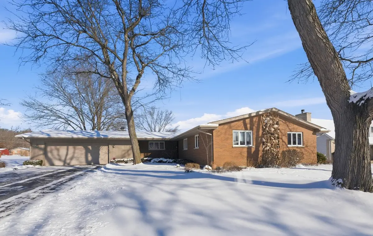 2026 E Maple Street, Crete, IL 60417 - Image #1
