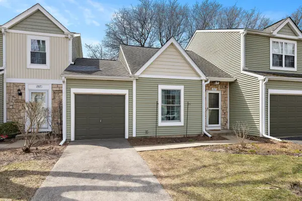 1915 Ozark Parkway #1915, Algonquin, IL 60102