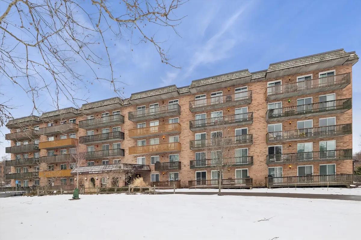 8025 Woodglen Lane #303, Downers Grove, IL 60516 - Image #1